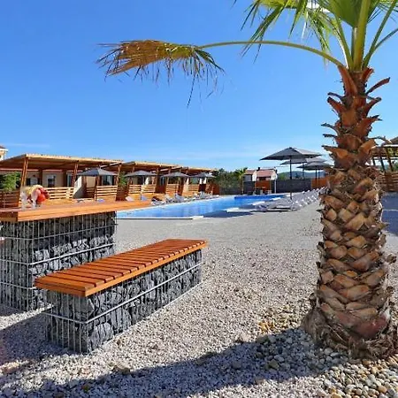 Mobile Ncy - Pool, Sea & Sunshine * Turanj
