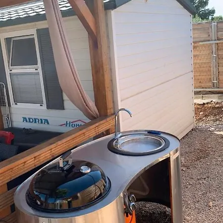 Ferienhaus Mobile Ncy - Pool, Sea & Sunshine Turanj