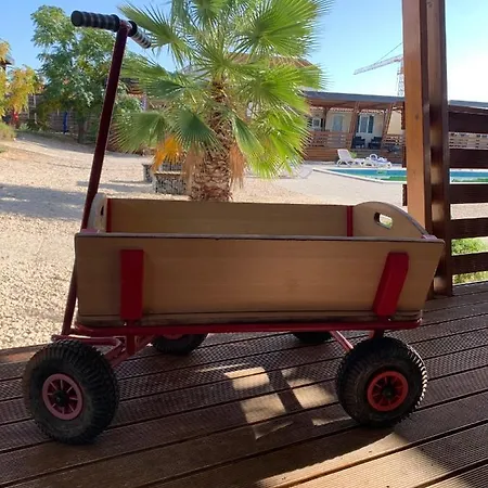 Mobile Ncy - Pool, Sea & Sunshine Turanj
